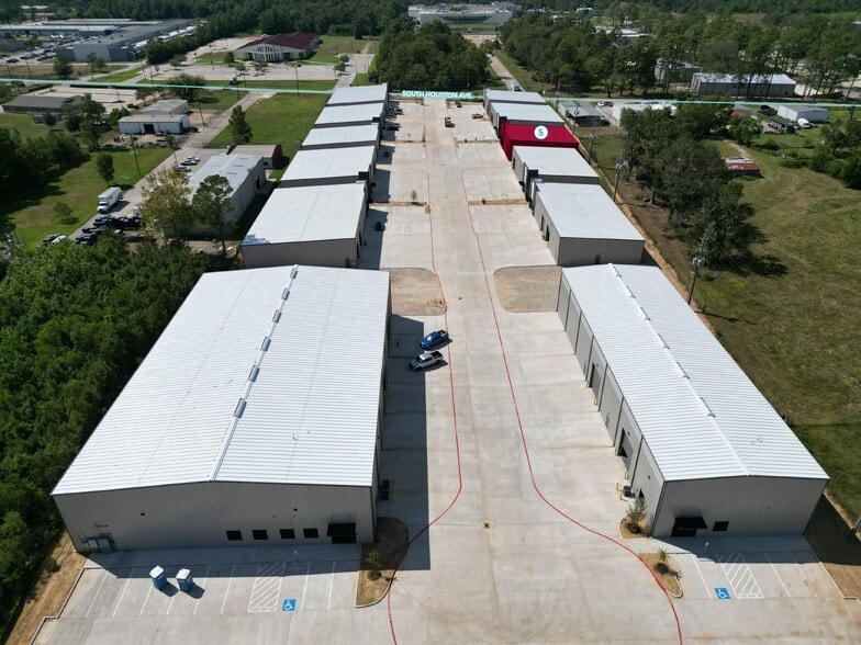 2323 S Houston Ave, Humble, TX for sale - Aerial - Image 2 of 4