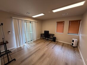 1043-1067 Eagle Dr, Loveland, CO for lease Interior Photo- Image 2 of 8