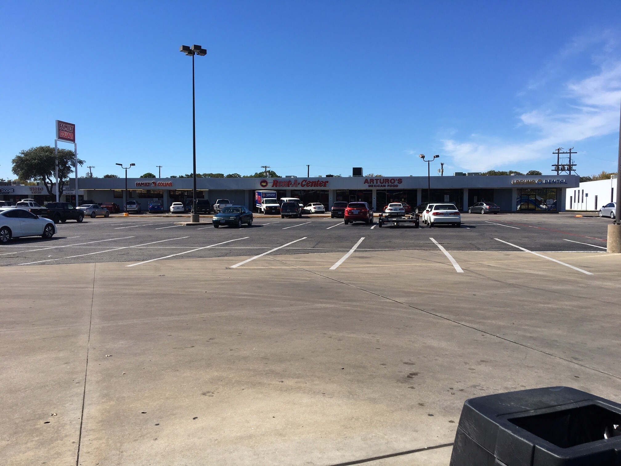 1700-1910 W Irving Blvd, Irving, TX à vendre Photo principale- Image 1 de 1