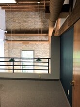 2324 University Ave W, Saint Paul, MN for lease Interior Photo- Image 2 of 6