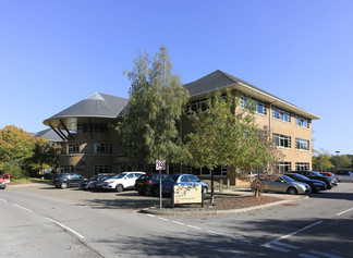 Plus de détails pour Old Portsmouth Rd, Guildford - Bureau à louer