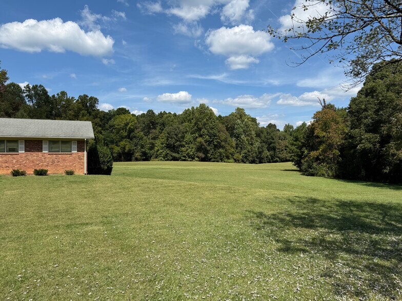 8042 N NC HWY 150 E, Terrell, NC à vendre - Photo du bâtiment - Image 3 de 3