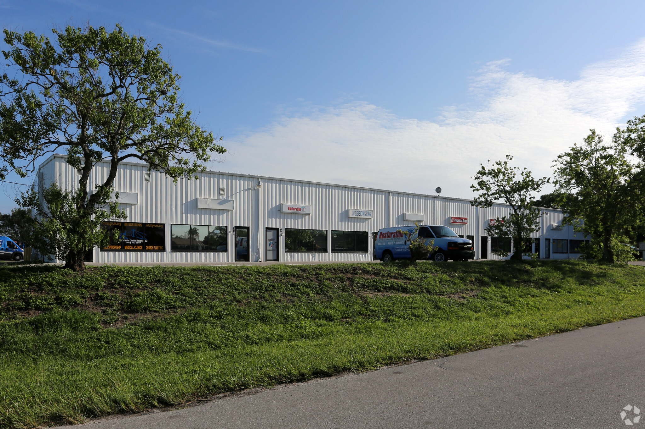 665-683 SW Sea Holly Ter, Port Saint Lucie, FL for sale Primary Photo- Image 1 of 1