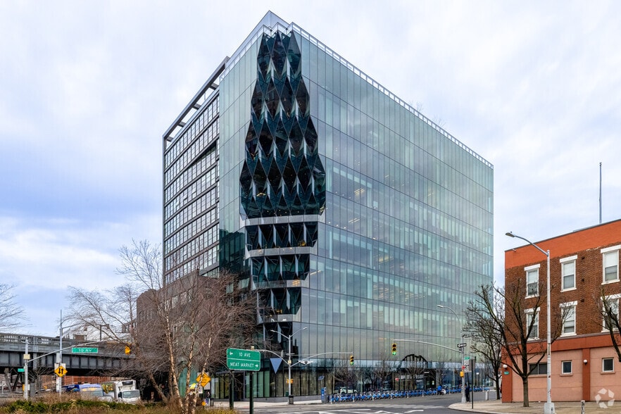 40 Tenth Ave, New York, NY for lease - Primary Photo - Image 1 of 7