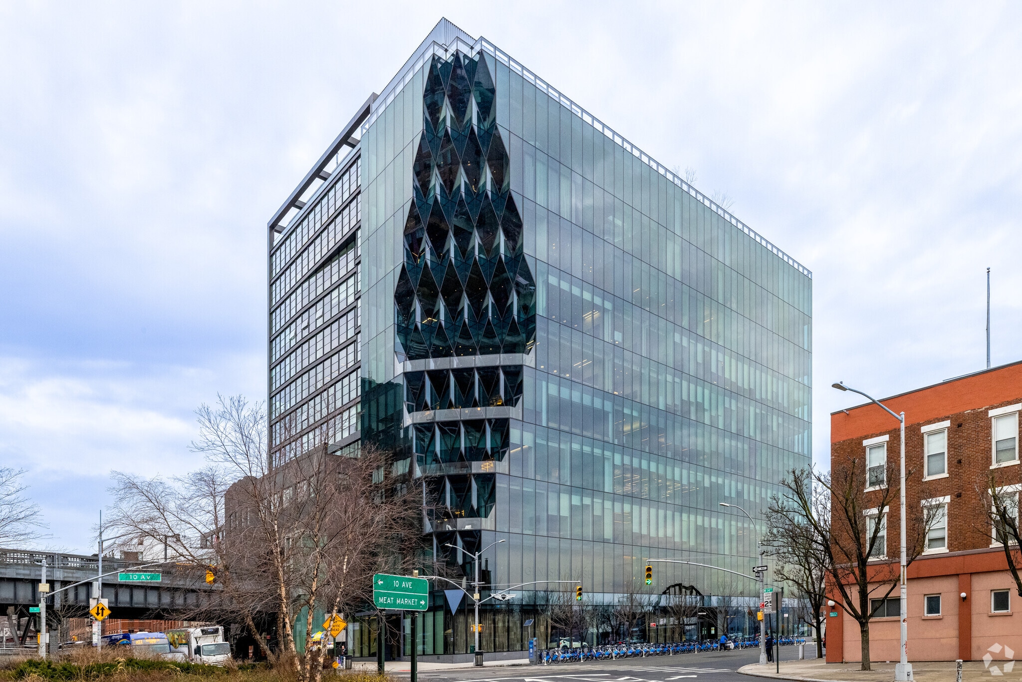 40 Tenth Ave, New York, NY à louer Photo principale- Image 1 de 8