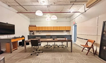 10-12 Crosby St, New York, NY for lease Building Photo- Image 2 of 5