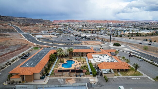 More details for 1450 S Auto Mall Dr, St George, UT - Hospitality for Sale