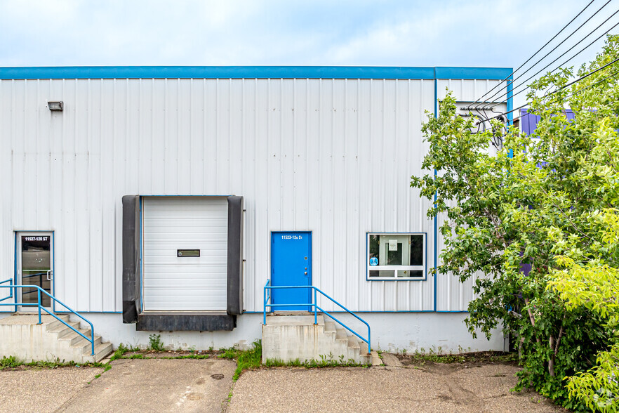 11521-11523 120 St NW, Edmonton, AB for lease - Building Photo - Image 2 of 18