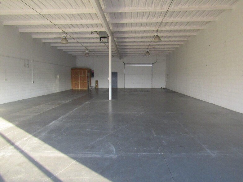 6534 S US Highway 377, Stephenville, TX for lease - Interior Photo - Image 3 of 5