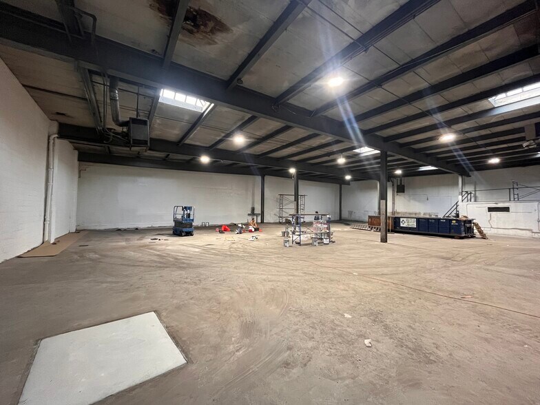 945-975 Close Ave, Bronx, NY à louer - Photo intérieure - Image 2 de 12