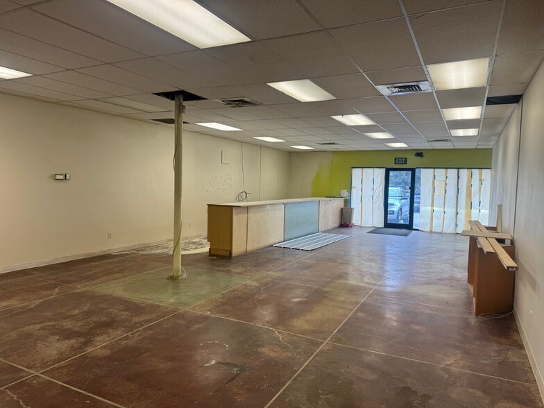 4608 Spenard Rd, Anchorage, AK for lease - Interior Photo - Image 3 of 7