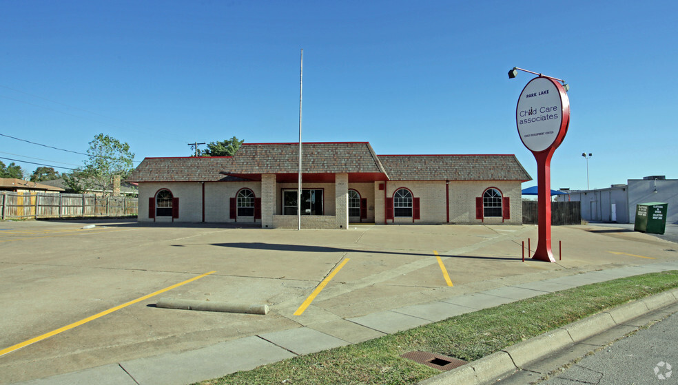 3312 Park Lake Dr, Fort Worth, TX for sale - Building Photo - Image 1 of 1