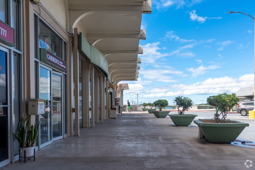 99-115 Aiea Heights Dr, Aiea, HI for lease - Building Photo - Image 3 of 7
