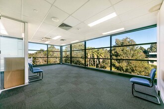 5 Lakeside Dr, Burwood East for lease Interior Photo- Image 1 of 5