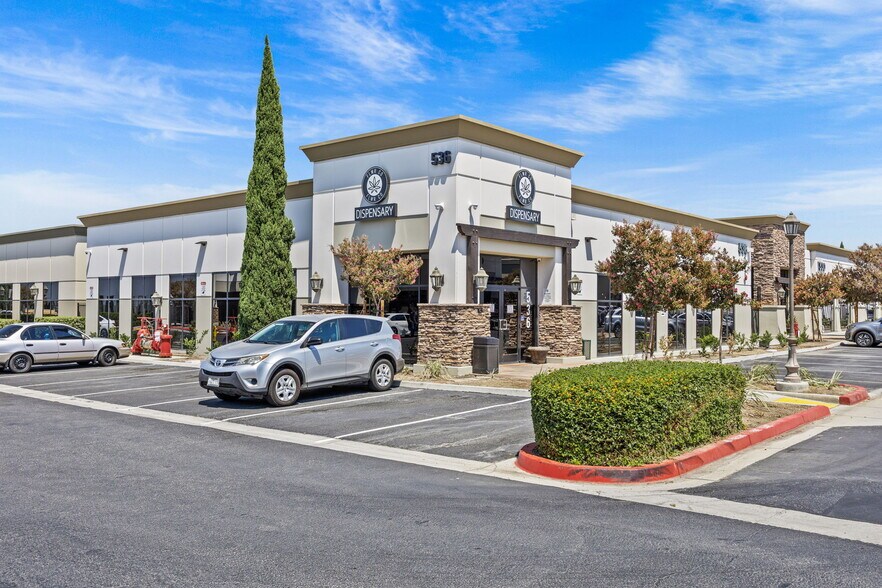 536 Queensland Cir, Corona, CA à vendre - Photo du bâtiment - Image 1 de 19
