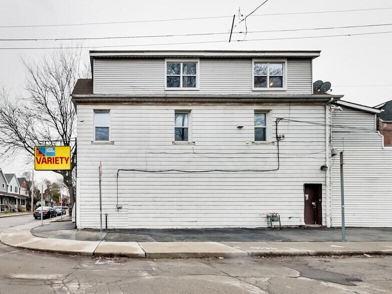44 Francis St, Hamilton, ON à vendre - Photo du bâtiment - Image 3 de 47