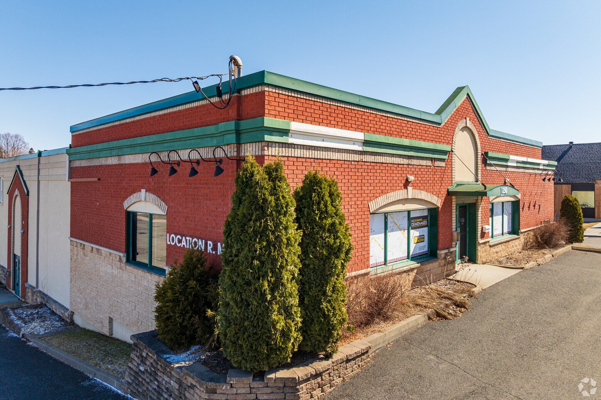1250 Boul Saint-Joseph, Drummondville, QC for sale Primary Photo- Image 1 of 1