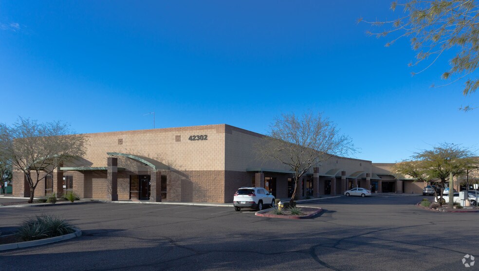 42302 N Vision Way, Phoenix, AZ à louer - Photo du bâtiment - Image 3 de 10