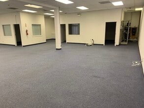 7301-7337 N Lincoln Ave, Lincolnwood, IL for lease Interior Photo- Image 2 of 7