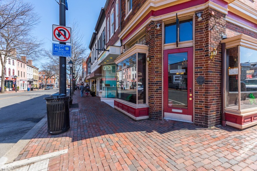 722 King St, Alexandria, VA à louer - Photo du bâtiment - Image 2 de 18