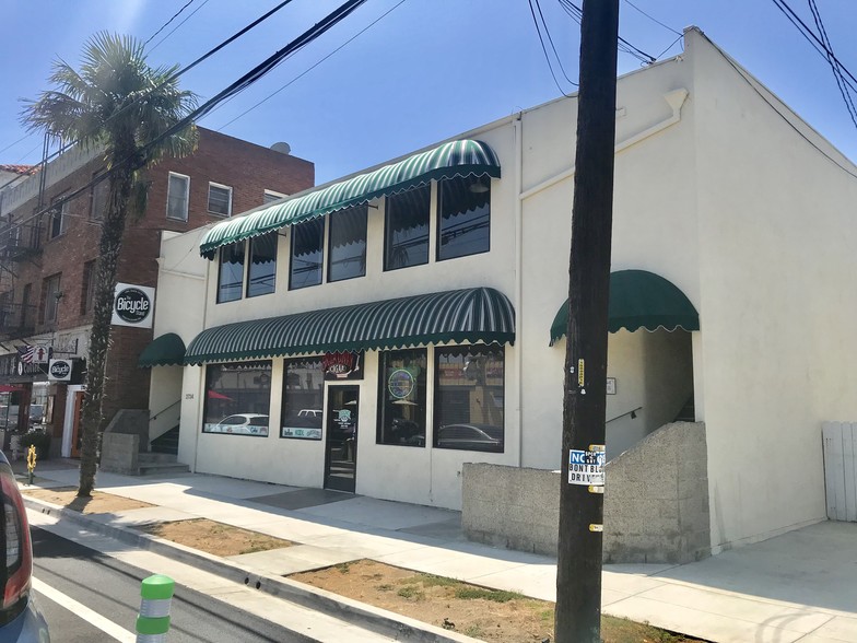 2734 E Broadway, Long Beach, CA for sale - Primary Photo - Image 1 of 7
