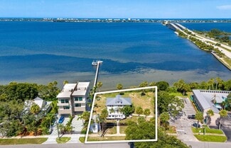 Plus de détails pour 1811 Riverview Dr, Melbourne, FL - Bureau à vendre