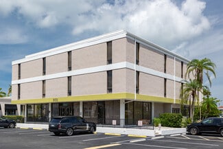 Plus de détails pour 900 6th Ave S, Naples, FL - Bureau à louer