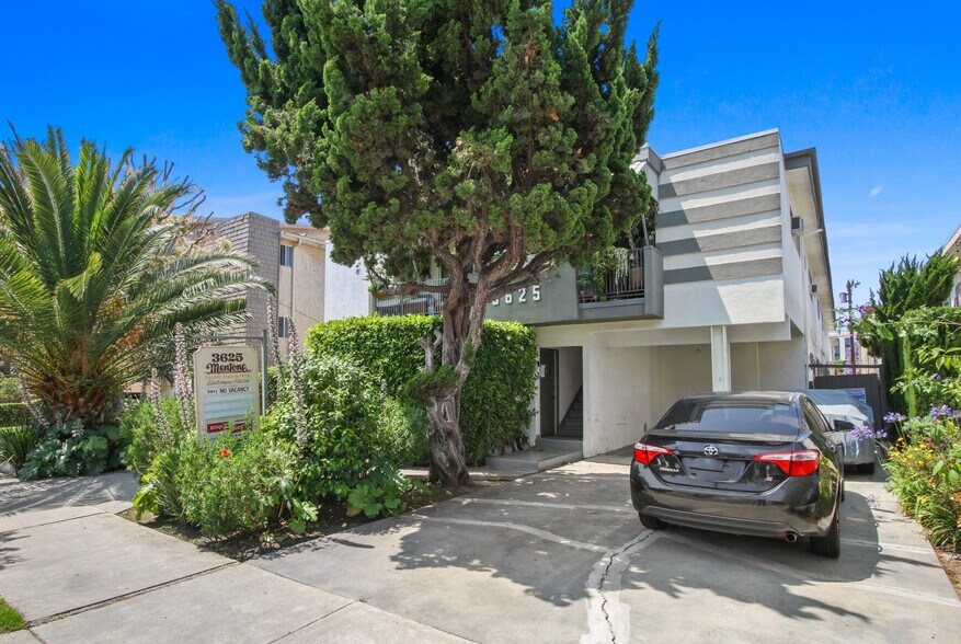 3625 Mentone Ave, Los Angeles, CA à vendre - Photo principale - Image 1 de 16