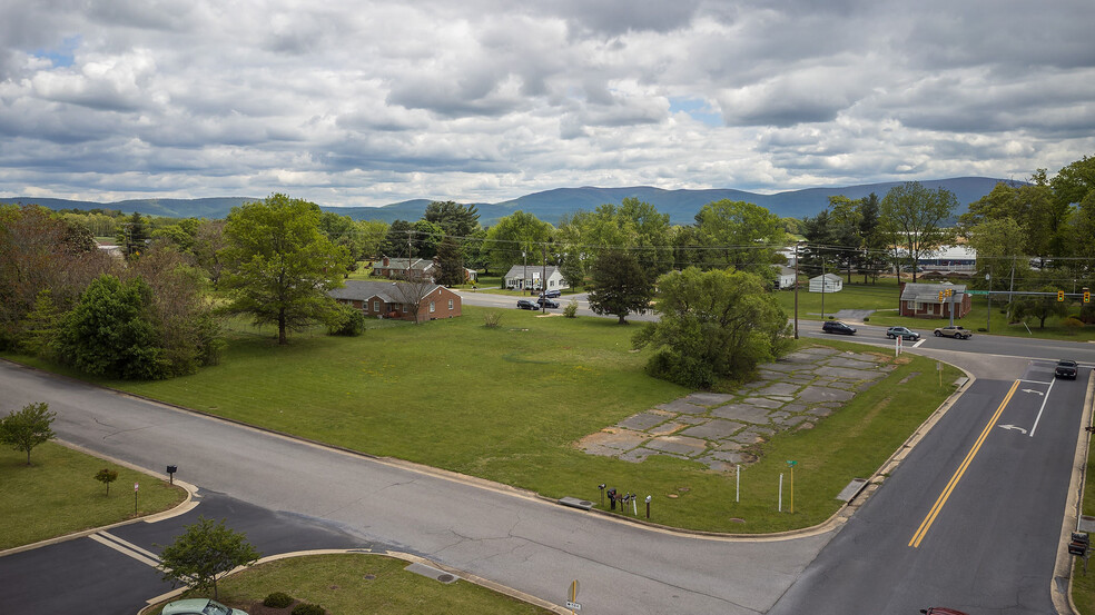 3318 Stuarts Draft Hwy, Stuarts Draft, VA for sale - Building Photo - Image 3 of 24