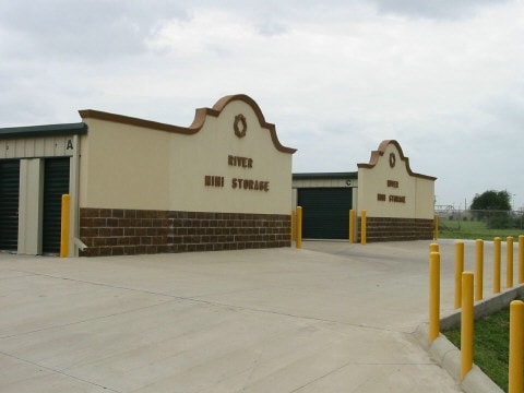 36 Sam Pearl Blvd, Brownsville, TX à vendre - Photo du bâtiment - Image 2 de 20