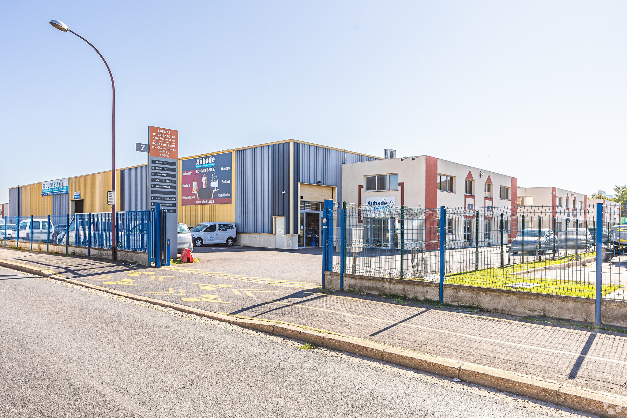 124 Rue Salvador Allendé, Bezons for lease Building Photo- Image 1 of 5