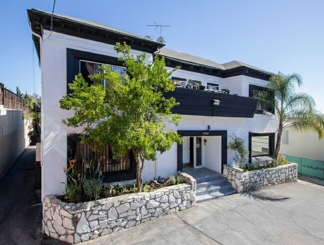 More details for 1918 Grace Ave, Los Angeles, CA - Multifamily for Sale