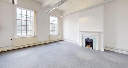 Speke Road, Liverpool for lease Interior Photo- Image 2 of 3