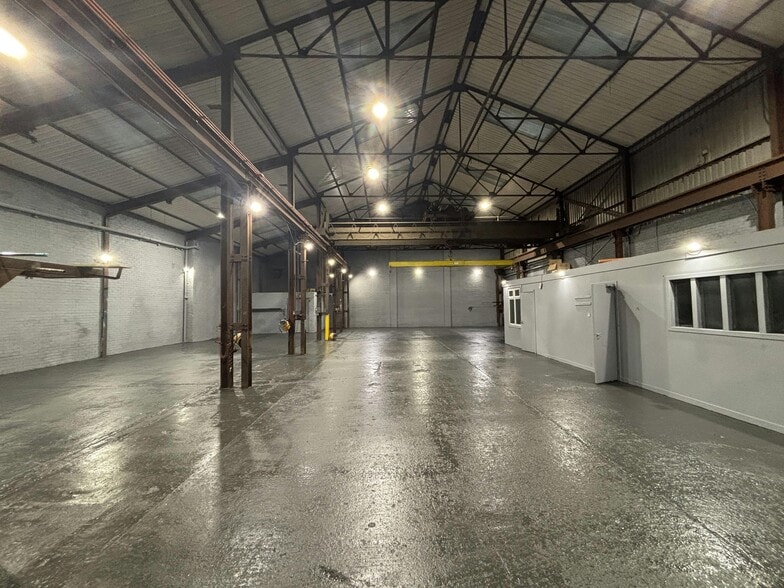 322 Broomloan Rd, Glasgow à louer - Photo du bâtiment - Image 2 de 4