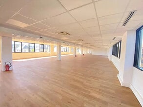 148-156 Rue Gallieni, Boulogne-Billancourt for sale Interior Photo- Image 2 of 4