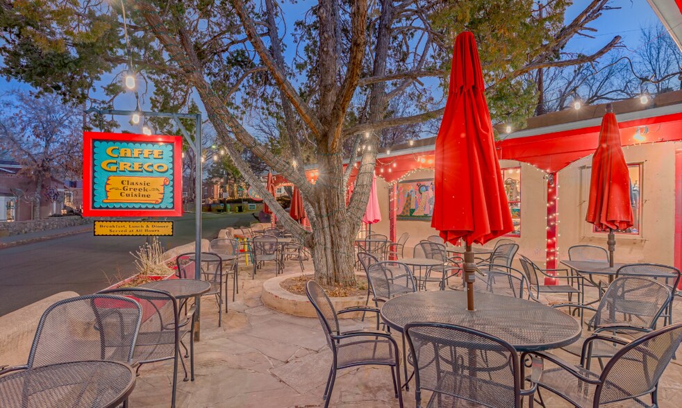 233 Canyon Rd, Santa Fe, NM à vendre - Photo du bâtiment - Image 2 de 25