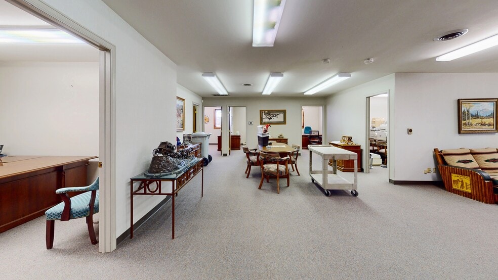 100 Oak Ave, Eaton, CO à vendre - Photo du bâtiment - Image 2 de 26