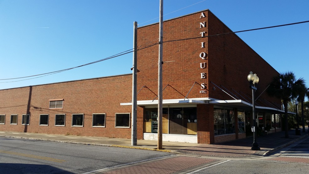 Bureau dans Brunswick, GA à vendre - Photo du bâtiment - Image 1 de 1