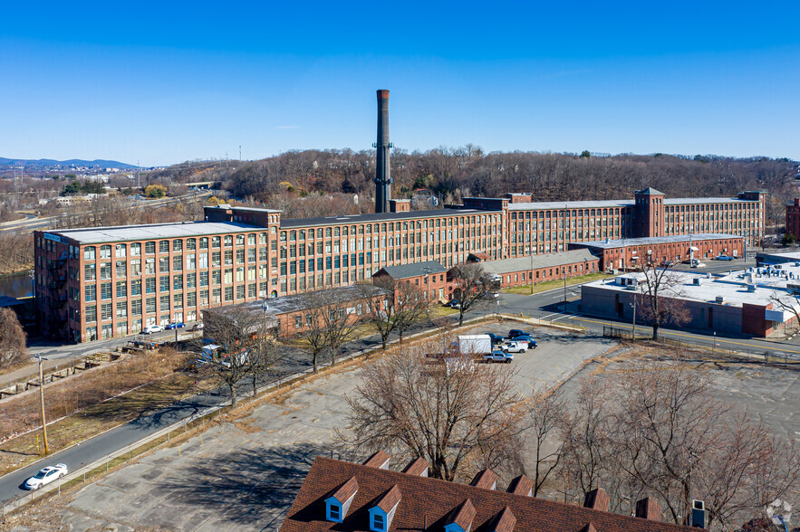 165 Front St, Chicopee, MA for sale - Building Photo - Image 1 of 1