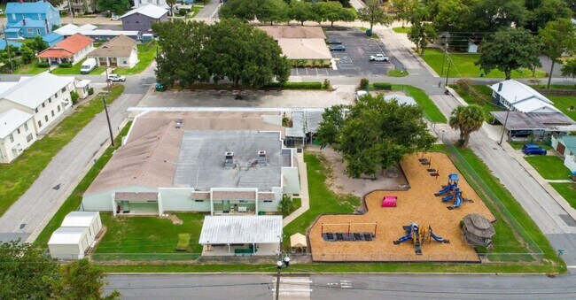 More details for 258 SW Columbia Ave, Lake City, FL - Retail for Sale