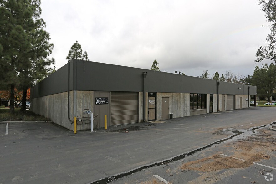 4320 Viewridge Ave, San Diego, CA for lease - Building Photo - Image 2 of 2