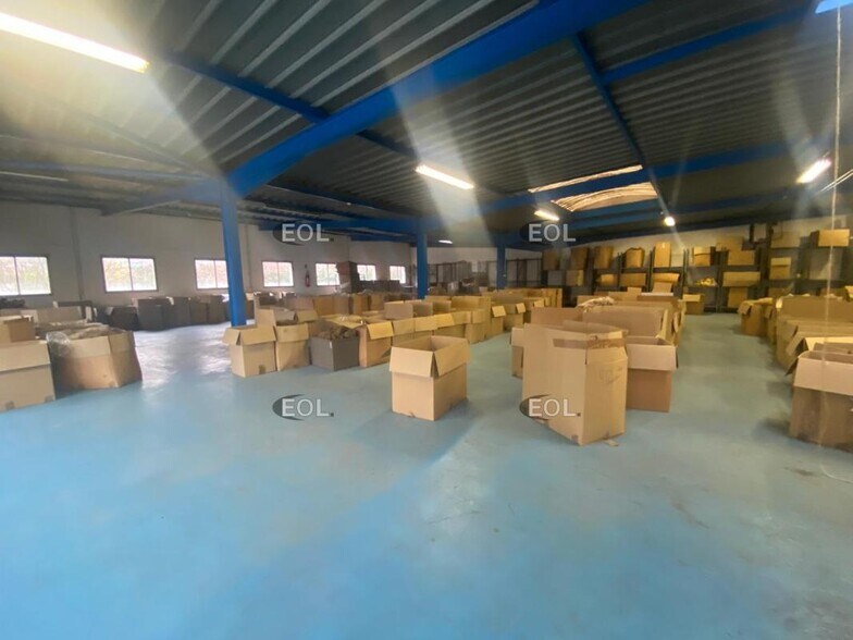 Industrial in Fontenay-sous-Bois for lease - Interior Photo - Image 2 of 8