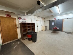 41 Maine St, New Gloucester, ME for lease Interior Photo- Image 2 of 12