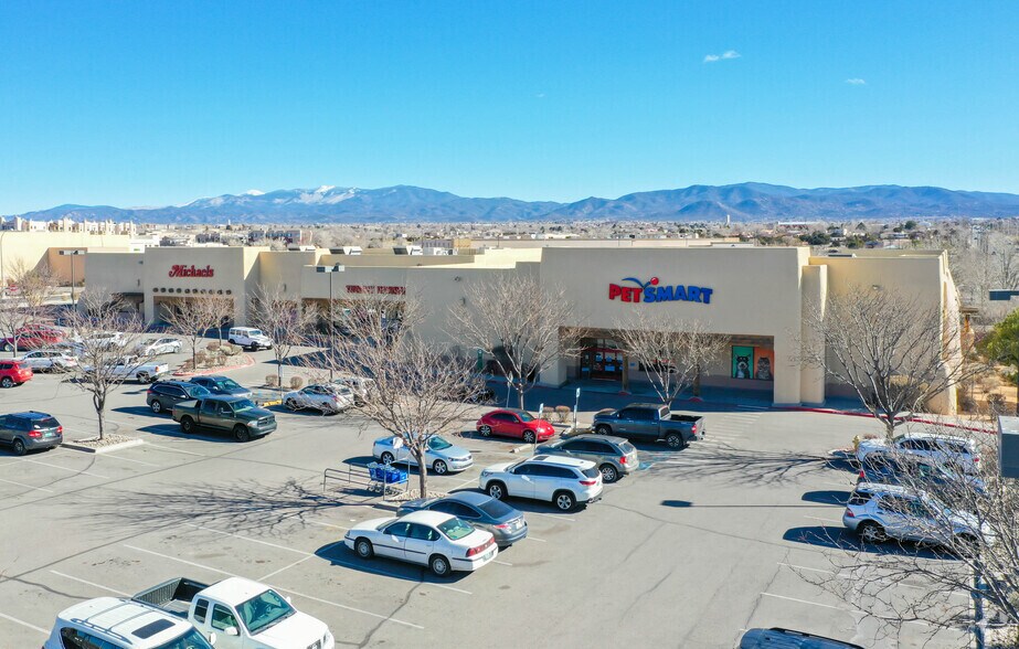 3513-3561 Zafarano Dr, Santa Fe, NM for lease - Primary Photo - Image 2 of 10