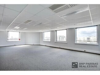 More details for 1 Rue George Stephenson, Montigny-le-Bretonneux - Office for Lease