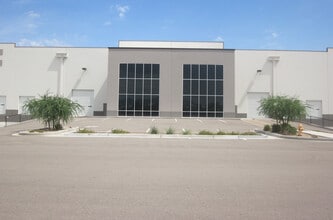7210 W Van Buren St, Phoenix, AZ à louer Photo du bâtiment- Image 1 de 2