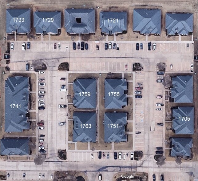 1961 W 33rd St, Edmond, OK for lease - Building Photo - Image 2 of 22