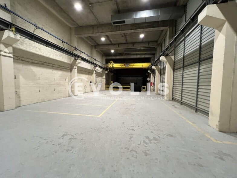 Flex in Bagnolet for lease - Building Photo - Image 3 of 6