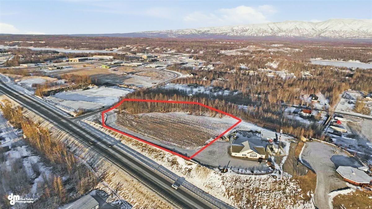 4203 Meridian loop, Wasilla, AK for sale Primary Photo- Image 1 of 20