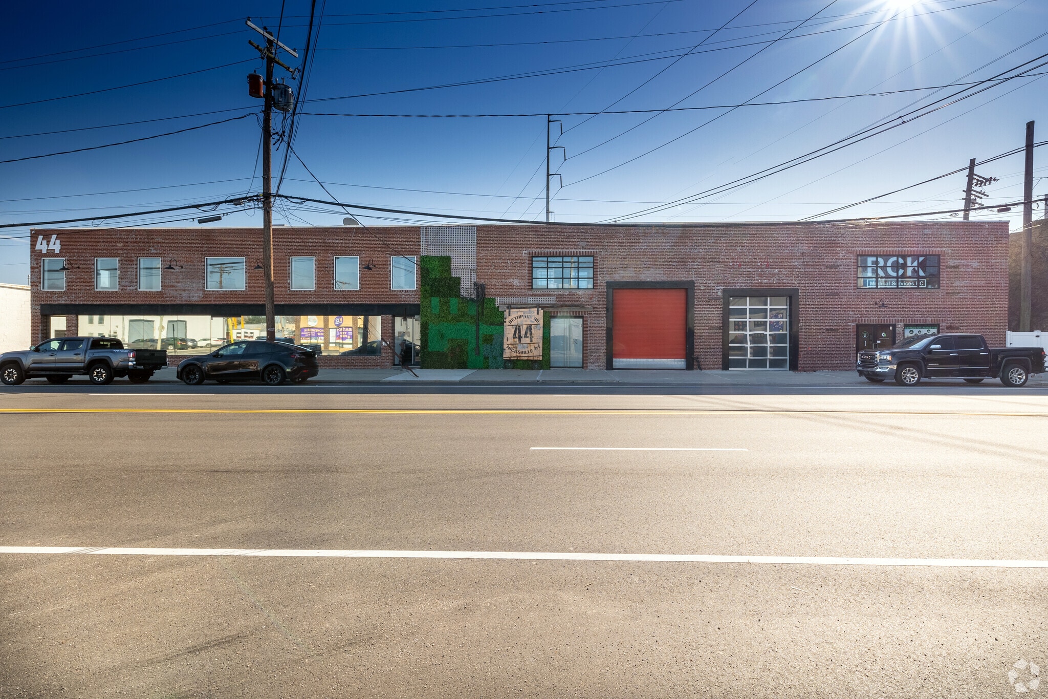 44 Bethpage Rd, Hicksville, NY for lease Primary Photo- Image 1 of 7